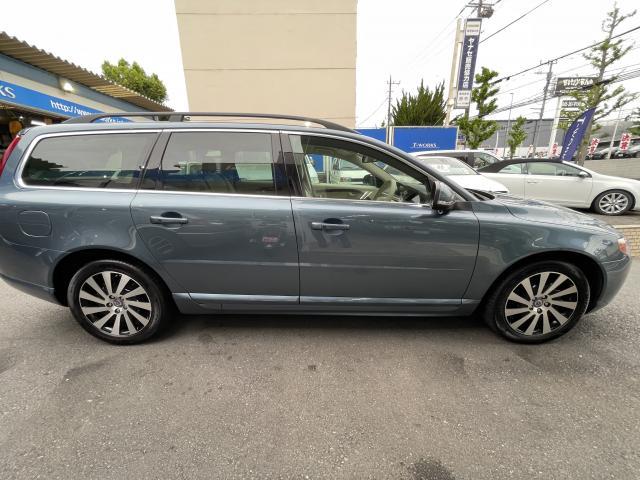 Ｖ７０ Ｔ４　ＳＥ　ベージュ革内装（9枚目）