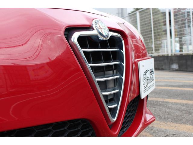 アルファロメオ ジュリエッタ コンペティツィオーネ 禁煙車 ハーフ