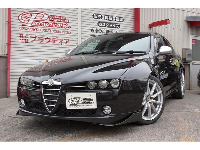 アルファ159 3.2 JTS Q4 Q-トロニック TI 後期モデル アイシン6AT 4WD TEZZOマフラー Frリップ&カーボンスイープ 19インチAW インマニ赤ペイント タワーバー スポーツレザー パワーシート HDDナビ Bカメラ 前後ドラレコ(2枚目)