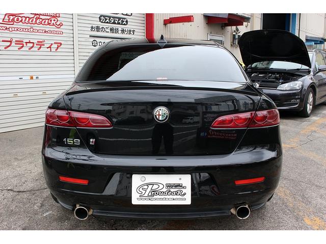 アルファ159 3.2 JTS Q4 Q-トロニック TI 後期モデル アイシン6AT 4WD TEZZOマフラー Frリップ&カーボンスイープ 19インチAW インマニ赤ペイント タワーバー スポーツレザー パワーシート HDDナビ Bカメラ 前後ドラレコ(11枚目)