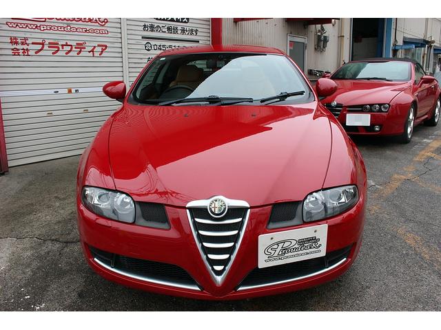 アルファGT クアドリフォリオ ドーロ 60台限定車 タイベル交換済み タンレザーシート 18インチAW キセノンライト パークセンサー 2DINナビ Bカメラ 前後ドラレコ シートヒーター 最終モデル(7枚目)