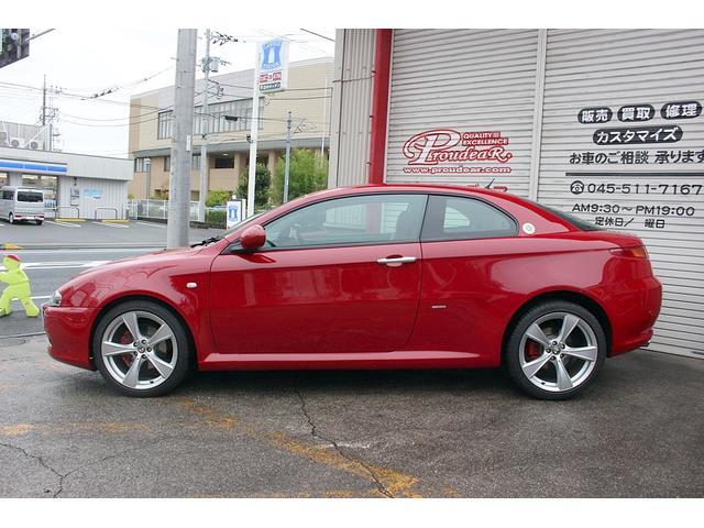 アルファGT クアドリフォリオ ドーロ 60台限定車 タイベル交換済み タンレザーシート 18インチAW キセノンライト パークセンサー 2DINナビ Bカメラ 前後ドラレコ シートヒーター 最終モデル(9枚目)