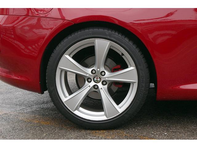 アルファGT クアドリフォリオ ドーロ 60台限定車 タイベル交換済み タンレザーシート 18インチAW キセノンライト パークセンサー 2DINナビ Bカメラ 前後ドラレコ シートヒーター 最終モデル(15枚目)