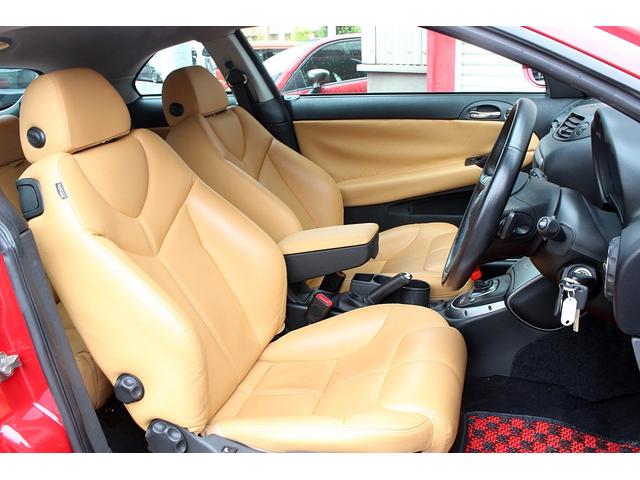 アルファGT クアドリフォリオ ドーロ 60台限定車 タイベル交換済み タンレザーシート 18インチAW キセノンライト パークセンサー 2DINナビ Bカメラ 前後ドラレコ シートヒーター 最終モデル(18枚目)