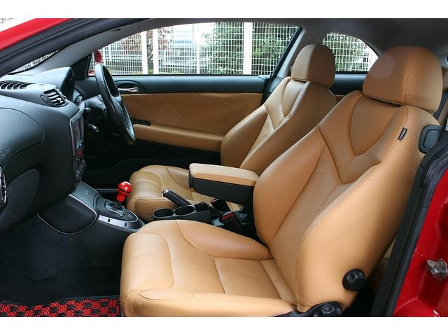 アルファGT クアドリフォリオ ドーロ 60台限定車 タイベル交換済み タンレザーシート 18インチAW キセノンライト パークセンサー 2DINナビ Bカメラ 前後ドラレコ シートヒーター 最終モデル(21枚目)