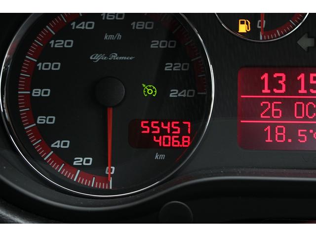 アルファGT クアドリフォリオ ドーロ 60台限定車 タイベル交換済み タンレザーシート 18インチAW キセノンライト パークセンサー 2DINナビ Bカメラ 前後ドラレコ シートヒーター 最終モデル(26枚目)