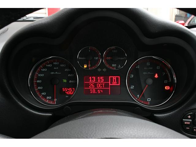 アルファGT クアドリフォリオ ドーロ 60台限定車 タイベル交換済み タンレザーシート 18インチAW キセノンライト パークセンサー 2DINナビ Bカメラ 前後ドラレコ シートヒーター 最終モデル(27枚目)