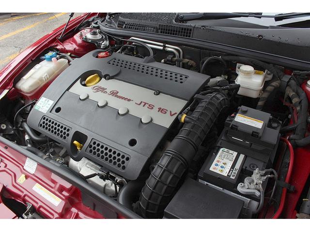 アルファGT クアドリフォリオ ドーロ 60台限定車 タイベル交換済み タンレザーシート 18インチAW キセノンライト パークセンサー 2DINナビ Bカメラ 前後ドラレコ シートヒーター 最終モデル(32枚目)