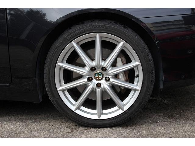 アルファスパイダー 3.2 JTS Q4 Qトロ ディスティンク V6EG アイシン6速AT 4WD キセノン TI用19AW ブレンボキャリパー レッドフラウレザーシート パワーシート パドルシフト 2DINナビ パークセンサー(17枚目)