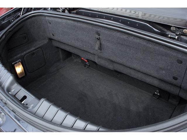 アルファスパイダー 3.2 JTS Q4 Qトロ ディスティンク V6EG アイシン6速AT 4WD キセノン TI用19AW ブレンボキャリパー レッドフラウレザーシート パワーシート パドルシフト 2DINナビ パークセンサー(23枚目)