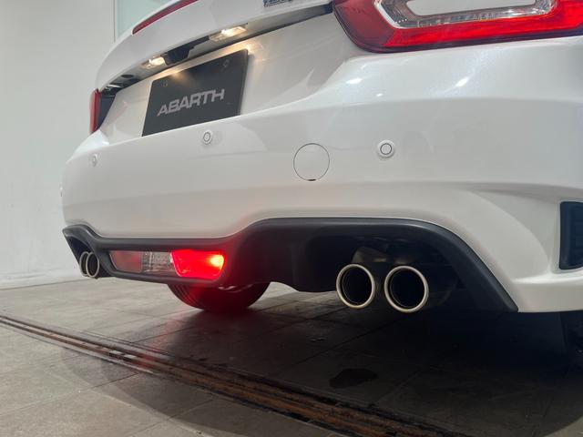 アバルト１２４ スパイダー ベースグレード　ワンオーナー車　ＥＴＣ付き　ビルシュタインショックアブソーバー　シートヒーター付き　フルセグＴＶ　純正ナビゲーション　ＬＥＤヘッドライト　スポーツレザーシート（10枚目）