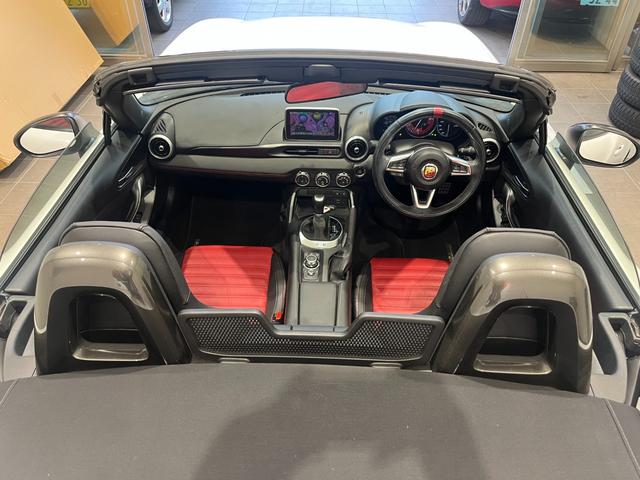 アバルト１２４ スパイダー ベースグレード　ワンオーナー車　ＥＴＣ付き　ビルシュタインショックアブソーバー　シートヒーター付き　フルセグＴＶ　純正ナビゲーション　ＬＥＤヘッドライト　スポーツレザーシート（15枚目）