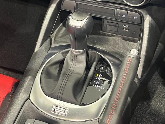 アバルト１２４ スパイダー ベースグレード　ワンオーナー車　ＥＴＣ付き　ビルシュタインショックアブソーバー　シートヒーター付き　フルセグＴＶ　純正ナビゲーション　ＬＥＤヘッドライト　スポーツレザーシート（25枚目）