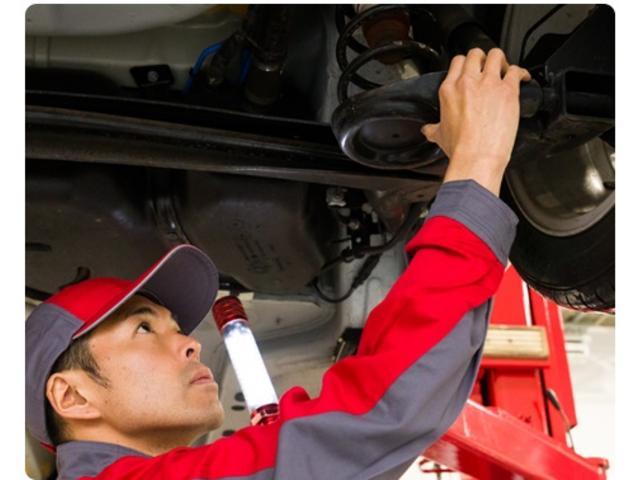 認定中古車”Ａｕｔｏｅｘｐｅｒｔ”は、その名の通り、真の歓びをお届けするエキスパートです。高品質車両だけを厳選し、ＴＥＣマエストロが綿密なコンディションチェックを実施。