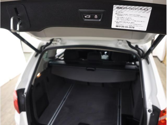 Ｘ３ ｘＤｒｉｖｅ　２０ｄ　メモリーＰシート　タッチレスＰゲート　ナビ３６０°カメラ走行中ＴＶ　衝突軽減　レーンキープ　コンフォートアクセス　ＰＤＣ　１７ＡＷ　デイライト付アダプティブＨＩＤライト　ＬＥＤフォグ　８速ＡＴ　後期型（13枚目）