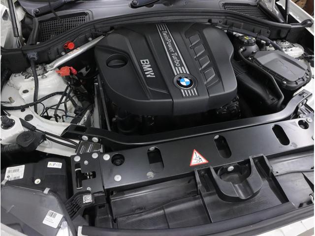 Ｘ３ ｘＤｒｉｖｅ　２０ｄ　メモリーＰシート　タッチレスＰゲート　ナビ３６０°カメラ走行中ＴＶ　衝突軽減　レーンキープ　コンフォートアクセス　ＰＤＣ　１７ＡＷ　デイライト付アダプティブＨＩＤライト　ＬＥＤフォグ　８速ＡＴ　後期型（28枚目）