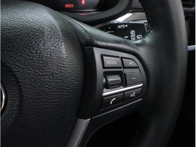 Ｘ３ ｘＤｒｉｖｅ　２０ｄ　メモリーＰシート　タッチレスＰゲート　ナビ３６０°カメラ走行中ＴＶ　衝突軽減　レーンキープ　コンフォートアクセス　ＰＤＣ　１７ＡＷ　デイライト付アダプティブＨＩＤライト　ＬＥＤフォグ　８速ＡＴ　後期型（49枚目）