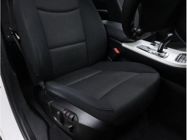 Ｘ３ ｘＤｒｉｖｅ　２０ｄ　メモリーＰシート　タッチレスＰゲート　ナビ３６０°カメラ走行中ＴＶ　衝突軽減　レーンキープ　コンフォートアクセス　ＰＤＣ　１７ＡＷ　デイライト付アダプティブＨＩＤライト　ＬＥＤフォグ　８速ＡＴ　後期型（64枚目）