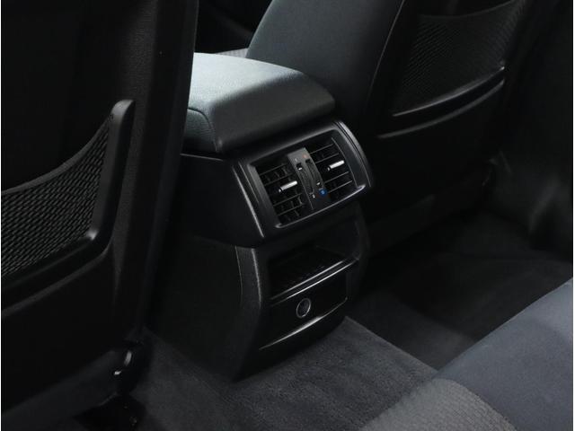 Ｘ３ ｘＤｒｉｖｅ　２０ｄ　メモリーＰシート　タッチレスＰゲート　ナビ３６０°カメラ走行中ＴＶ　衝突軽減　レーンキープ　コンフォートアクセス　ＰＤＣ　１７ＡＷ　デイライト付アダプティブＨＩＤライト　ＬＥＤフォグ　８速ＡＴ　後期型（69枚目）