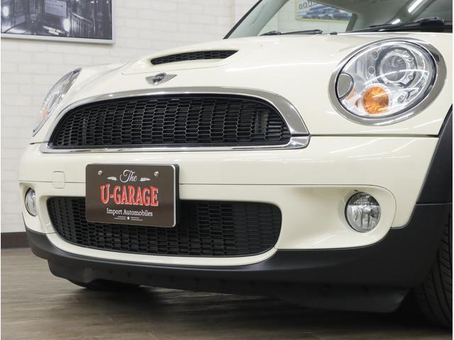 MINI クーパーS パノラマガラスサンルーフ ベージュ革シート/ヒーター HIDライト パドルシフト付6速ステップトロニックAT 純正17AW フォグランプ プッシュスタート Blackジャック・ドア&ルームミラーカバー(33枚目)