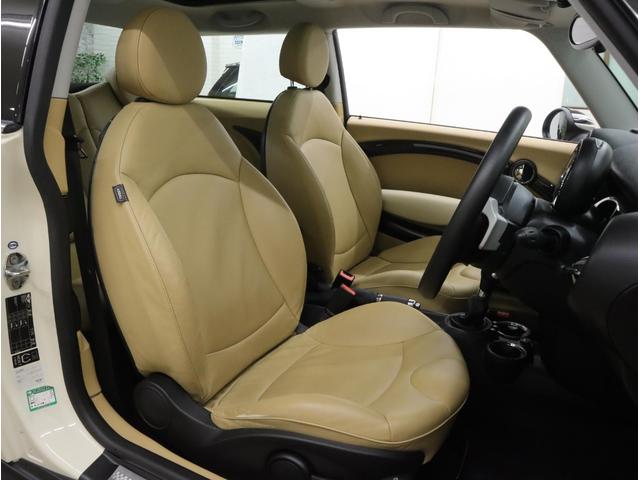 MINI クーパーS パノラマガラスサンルーフ ベージュ革シート/ヒーター HIDライト パドルシフト付6速ステップトロニックAT 純正17AW フォグランプ プッシュスタート Blackジャック・ドア&ルームミラーカバー(64枚目)