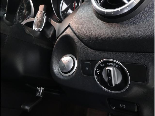 CLAクラス シューティングブレーク CLA180 シューティングブレーク スポーツ 後期 AMGスタイリングP タッチレスPゲート 180°Bカメ カープレイ 前後ドラレコ キーレスゴー 衝突軽減 自動追従 ブラインドスポット AMG18AW HID PTS 半革/ヒータ ナビTV(23枚目)