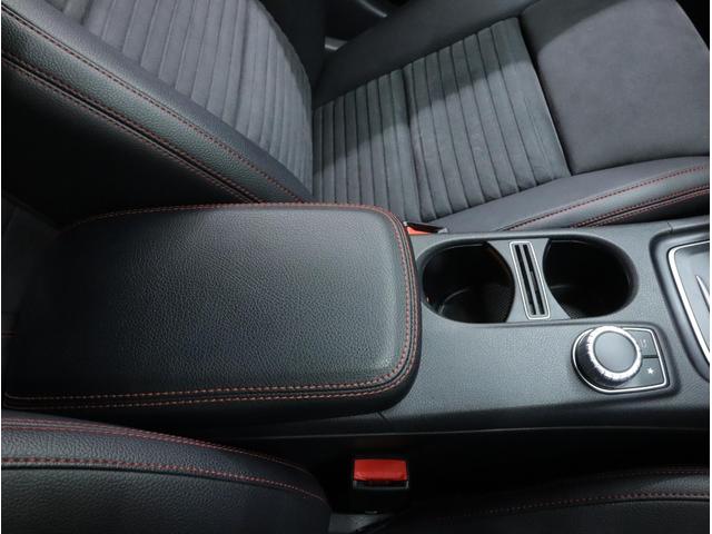 CLAクラス シューティングブレーク CLA180 シューティングブレーク スポーツ 後期 AMGスタイリングP タッチレスPゲート 180°Bカメ カープレイ 前後ドラレコ キーレスゴー 衝突軽減 自動追従 ブラインドスポット AMG18AW HID PTS 半革/ヒータ ナビTV(61枚目)