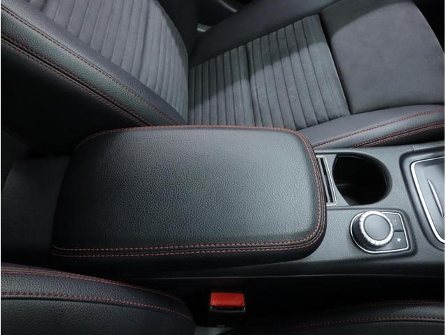 CLAクラス シューティングブレーク CLA180 シューティングブレーク スポーツ 後期 AMGスタイリングP タッチレスPゲート 180°Bカメ カープレイ 前後ドラレコ キーレスゴー 衝突軽減 自動追従 ブラインドスポット AMG18AW HID PTS 半革/ヒータ ナビTV(62枚目)