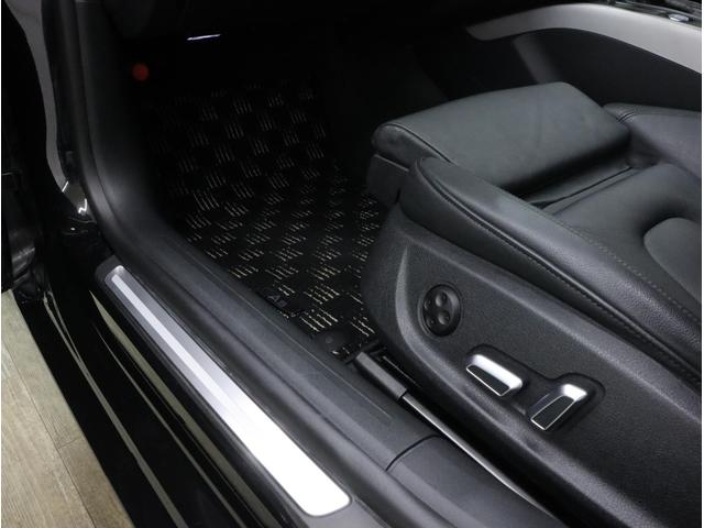 Ａ５スポーツバック ２．０ＴＦＳＩクワトロ　メッキモール曇りなし　黒革スポーツＰシート／ヒーター　ナビ／Ｂカメ／ＴＶ／Ｂｌｕｅｔｏｏｔｈ　純正ドラレコ　１８ＡＷ　ＬＥＤスモールライト付ＨＩＤライト　アドバンストキー　前後パーキングエイド　禁煙車（64枚目）