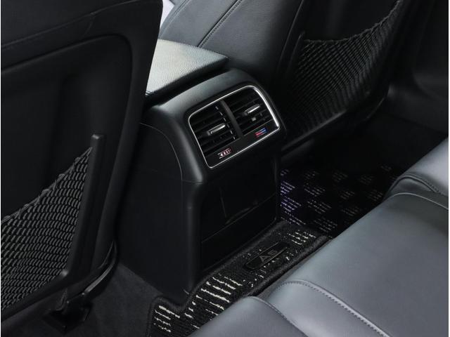 Ａ５スポーツバック ２．０ＴＦＳＩクワトロ　メッキモール曇りなし　黒革スポーツＰシート／ヒーター　ナビ／Ｂカメ／ＴＶ／Ｂｌｕｅｔｏｏｔｈ　純正ドラレコ　１８ＡＷ　ＬＥＤスモールライト付ＨＩＤライト　アドバンストキー　前後パーキングエイド　禁煙車（67枚目）