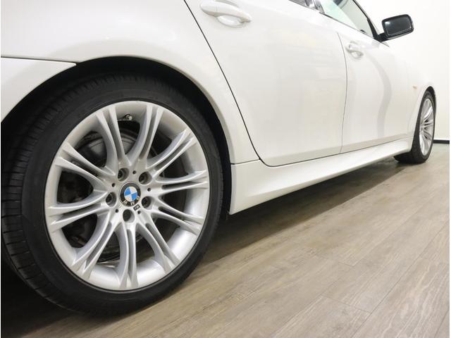 5シリーズ 525iツーリング Mスポーツパッケージ 天井張替済 半革スポーツ・メモリーPシート コンフォートアクセス 記録14枚 前後ドラレコ 純正ナビ Bカメ&ミラーモニター M18インチAW アクティブステア プッシュスタート アダプティブHID(40枚目)