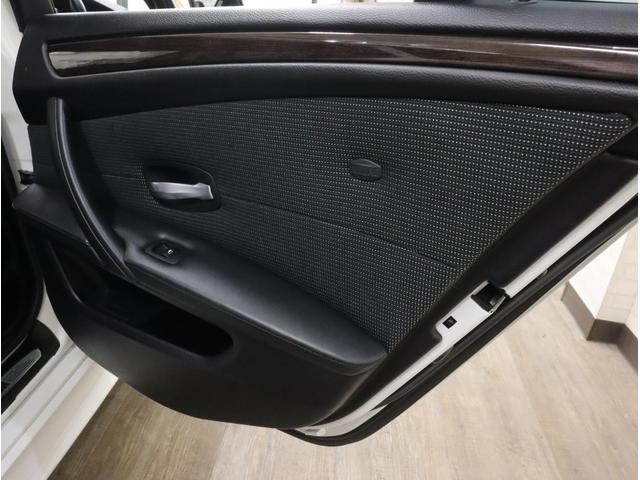 5シリーズ 525iツーリング Mスポーツパッケージ 天井張替済 半革スポーツ・メモリーPシート コンフォートアクセス 記録14枚 前後ドラレコ 純正ナビ Bカメ&ミラーモニター M18インチAW アクティブステア プッシュスタート アダプティブHID(70枚目)