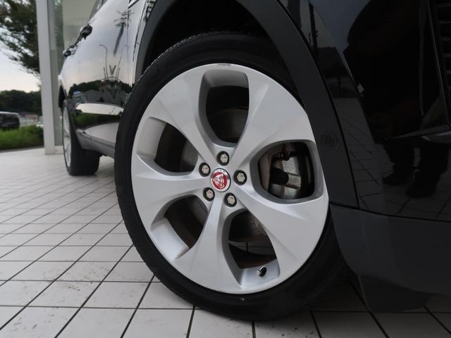 Ｅペイス ＨＳＥ　３００ＰＳ　認定中古車　パワーテールゲート　パークアシスト　アダプティブクルーズコントロール　インタラクティブドライバーズディスプレイ　シートメモリ　メモリ付きパワーシート　バックモニター　黒革シート（5枚目）