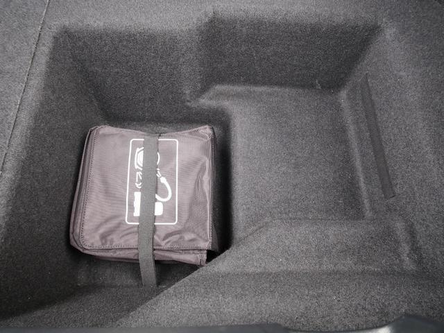 Fタイプ Rクーペ シートヒーター MERIDIAN ヒーター付きステアリングホイール メモリー機能付きパワーシート ステアリングパドルシフト JaguarDriveコントロール Bluetooth キーレス ETC(29枚目)