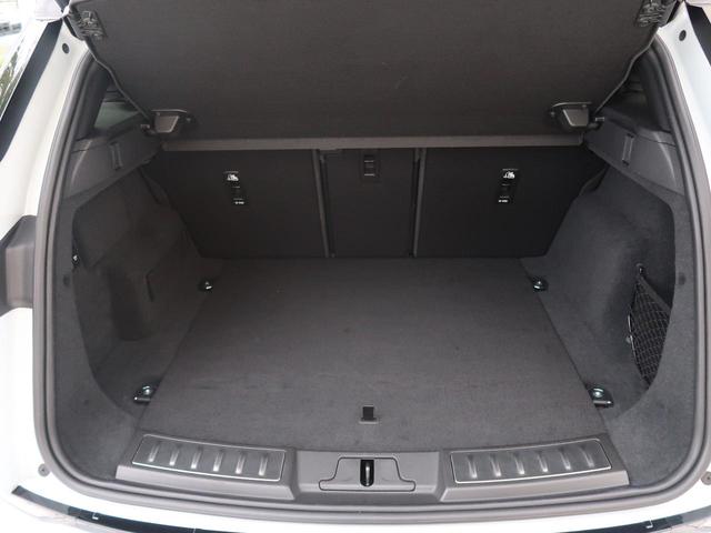 レンジローバーイヴォーク Ｒ－ダイナミック　Ｓ　認定中古車　シートヒーター　ステアリングパドルシフト　パワーテールゲート　パワーシート　アップルカープレイ　パークアシスト　アダプティブクルーズコントロール　全周囲カメラ　アルミホイール　キーレス（11枚目）