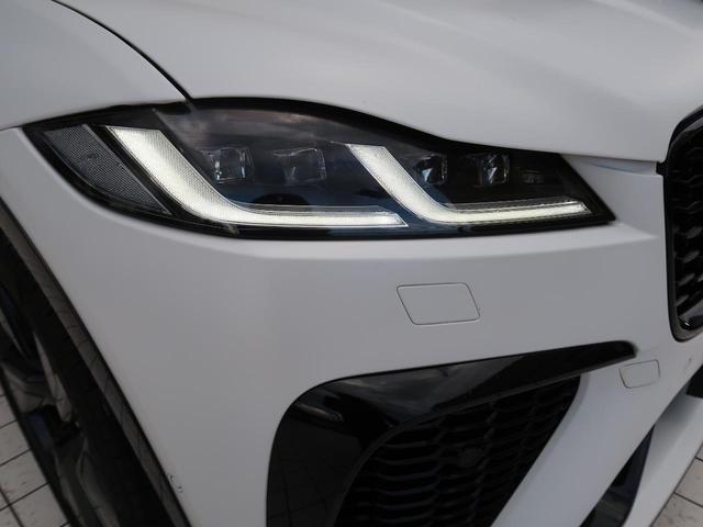 上質なヘッドライトコーティングをご用意しています。黄ばみを解消できます。ホイールコートとガラスコートのお得な３点セットでいつまでもきれいな高級感をお楽しみください。