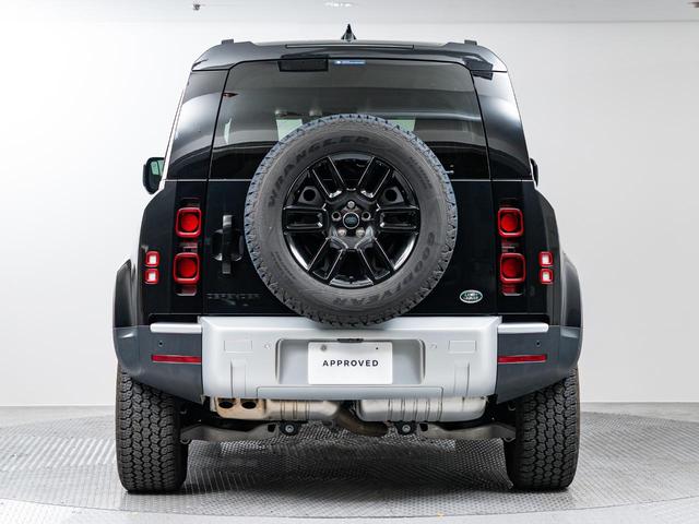 ディフェンダー 110S D300 認定中古車 パノラミックルーフ 衝突軽減 全席シートヒーター 純正19インチAW ブラックパック ワンオーナー サイドステップ アップルカープレイ 全周囲カメラ セミパワーシート ナビ(18枚目)