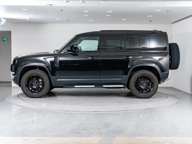 ディフェンダー 110S D300 認定中古車 パノラミックルーフ 衝突軽減 全席シートヒーター 純正19インチAW ブラックパック ワンオーナー サイドステップ アップルカープレイ 全周囲カメラ セミパワーシート ナビ(21枚目)