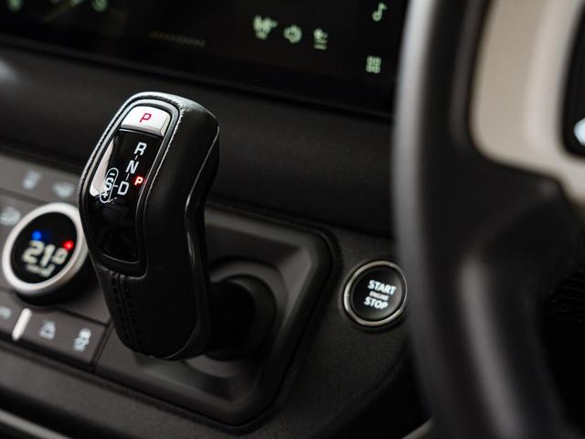 ディフェンダー 110S D300 認定中古車 パノラミックルーフ 衝突軽減 全席シートヒーター 純正19インチAW ブラックパック ワンオーナー サイドステップ アップルカープレイ 全周囲カメラ セミパワーシート ナビ(32枚目)