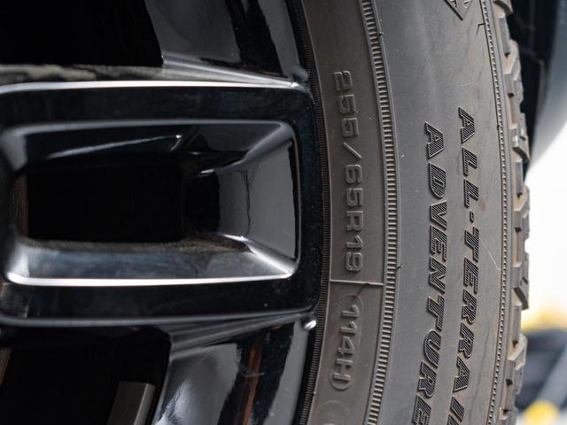 ディフェンダー 110S D300 認定中古車 パノラミックルーフ 衝突軽減 全席シートヒーター 純正19インチAW ブラックパック ワンオーナー サイドステップ アップルカープレイ 全周囲カメラ セミパワーシート ナビ(53枚目)