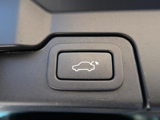 レンジローバーイヴォーク ＳＥ　認定中古車　前席シートヒーター　ＭＥＲＩＤＩＡＮサウンド　パワーテールゲート　キーレスエントリー　ステアリングパドルシフト　革シート　３６０°カメラ　クルーズコントロール　テレインレスポンス（4枚目）