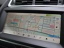 Ｅペイス ＨＳＥ　３００ＰＳ　認定中古車　パワーテールゲート　パークアシスト　アダプティブクルーズコントロール　インタラクティブドライバーズディスプレイ　シートメモリ　メモリ付きパワーシート　バックモニター　黒革シート（8枚目）