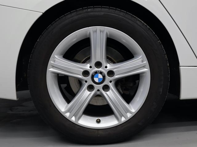 ３シリーズ ３２０ｉ　ＳＥ　ナビ　ＥＴＣ　アルミ（4枚目）