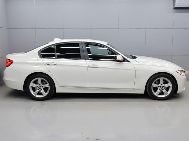 ３シリーズ ３２０ｉ　ＳＥ　ナビ　ＥＴＣ　アルミ（13枚目）