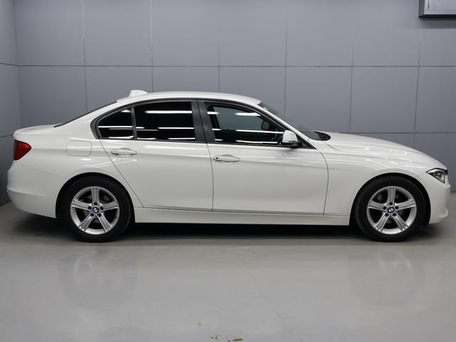 ３シリーズ ３２０ｉ　ＳＥ　ナビ　ＥＴＣ　アルミ（14枚目）