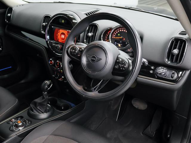 ＭＩＮＩ クーパーＤ　クロスオーバー　ナビ　バックカメラ　ＥＴＣ　アルミ（3枚目）