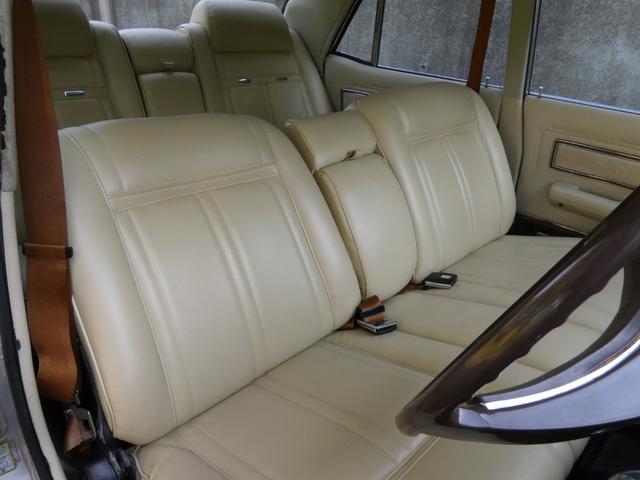 デボネア ＳＥ　エグゼクティブＳＥ　前オーナー１１年所有　取説　整備手帳　記録簿　ガレージ保管（8枚目）