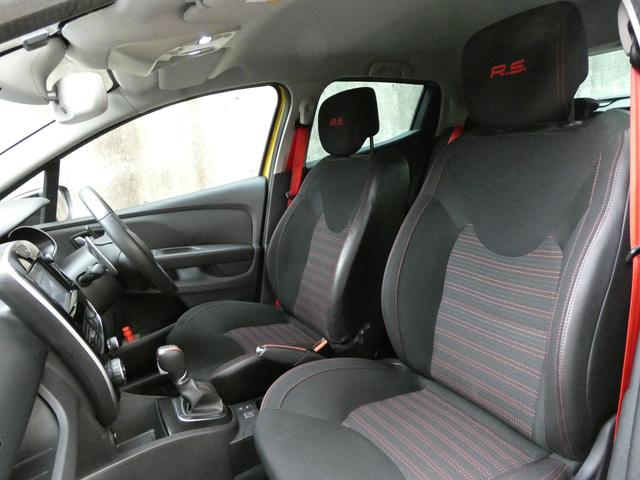 ルーテシア ルノー・スポール　トロフィー　アクラポヴィッチ　１００台限定車　ワンオーナー　アクラポヴィッチコンポジットマフラー　Ｆ１タイプエアインテークブレード　サイドプロテクションモールフィニッシャー　リアエアディフューザー　取説　整備手帳（12枚目）