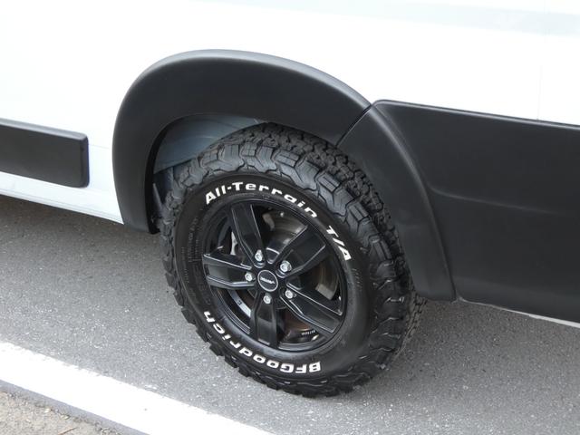 デュカト L3H2 ホワイトハウス社製 スノークスクルーキャブ5人乗り仕様 AUTECHホイール BFGoodrichタイヤ オーバーフェンダー ソフトドアクローザー 荷室床キット 荷室タイヤハウスカバー 電動ステップ(20枚目)