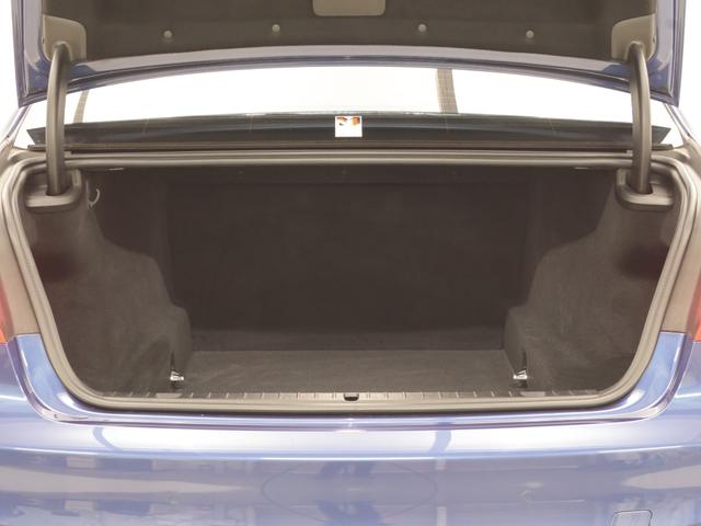 B7 ビターボ リムジンオールラッド 認定中古車 1年保証 エグゼクティブラウンジ パノラマサンルーフ 21インチAW アクティブクルーズコントロール スイッチトロニック レーザーライト 全周囲カメラ 衝突軽減 車線逸脱 リヤモニター(16枚目)